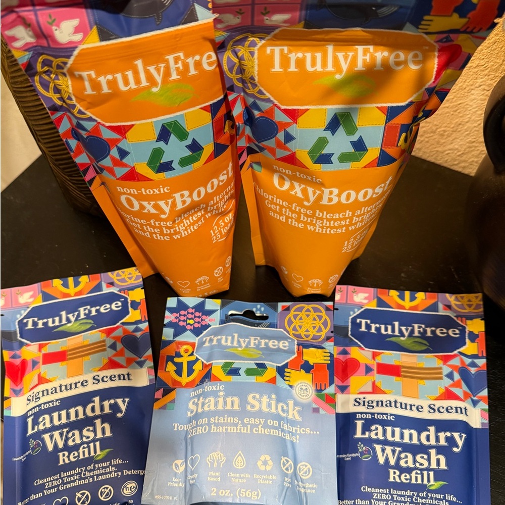 TrulyFree bundle - 2 OxyBoost, 2 Laundry Wash refill, 1 stain stick
